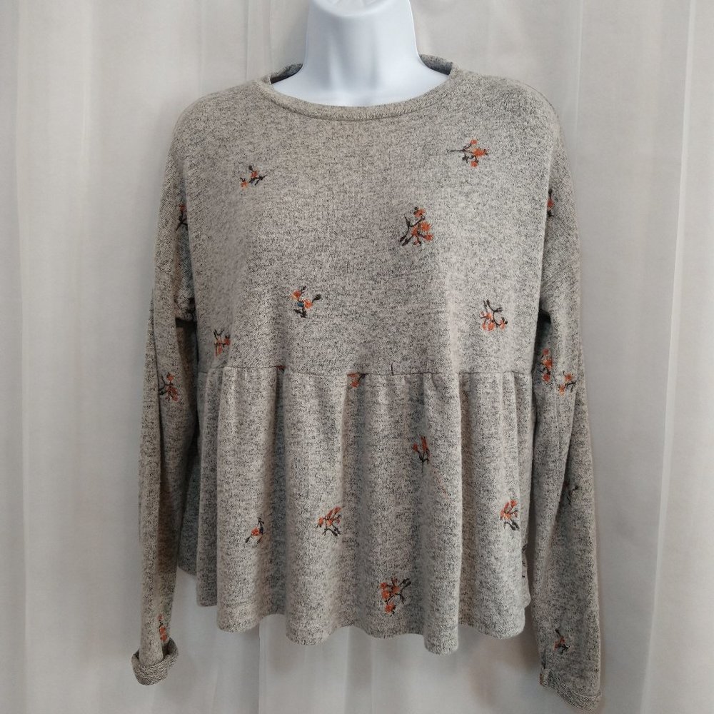 Alya Gray Floral Blouse